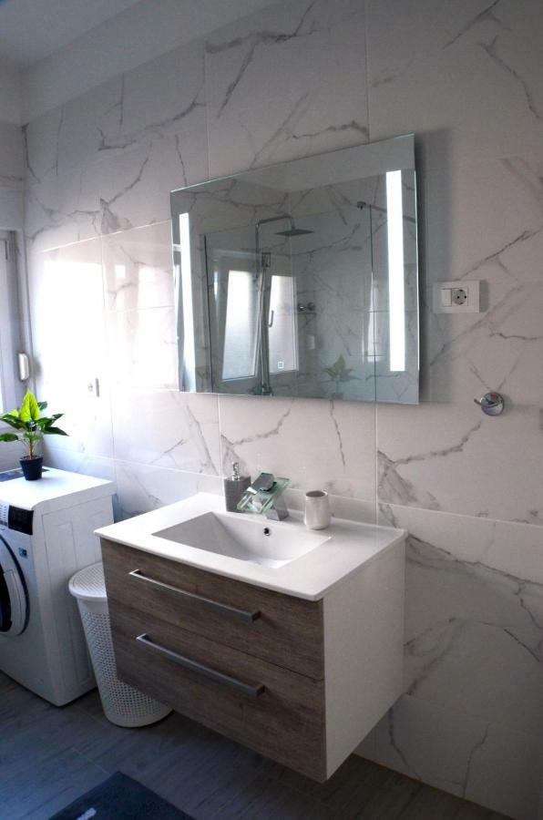 Apartments La Luna Задар Екстериор снимка