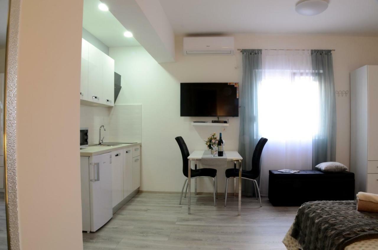 Apartments La Luna Задар Екстериор снимка