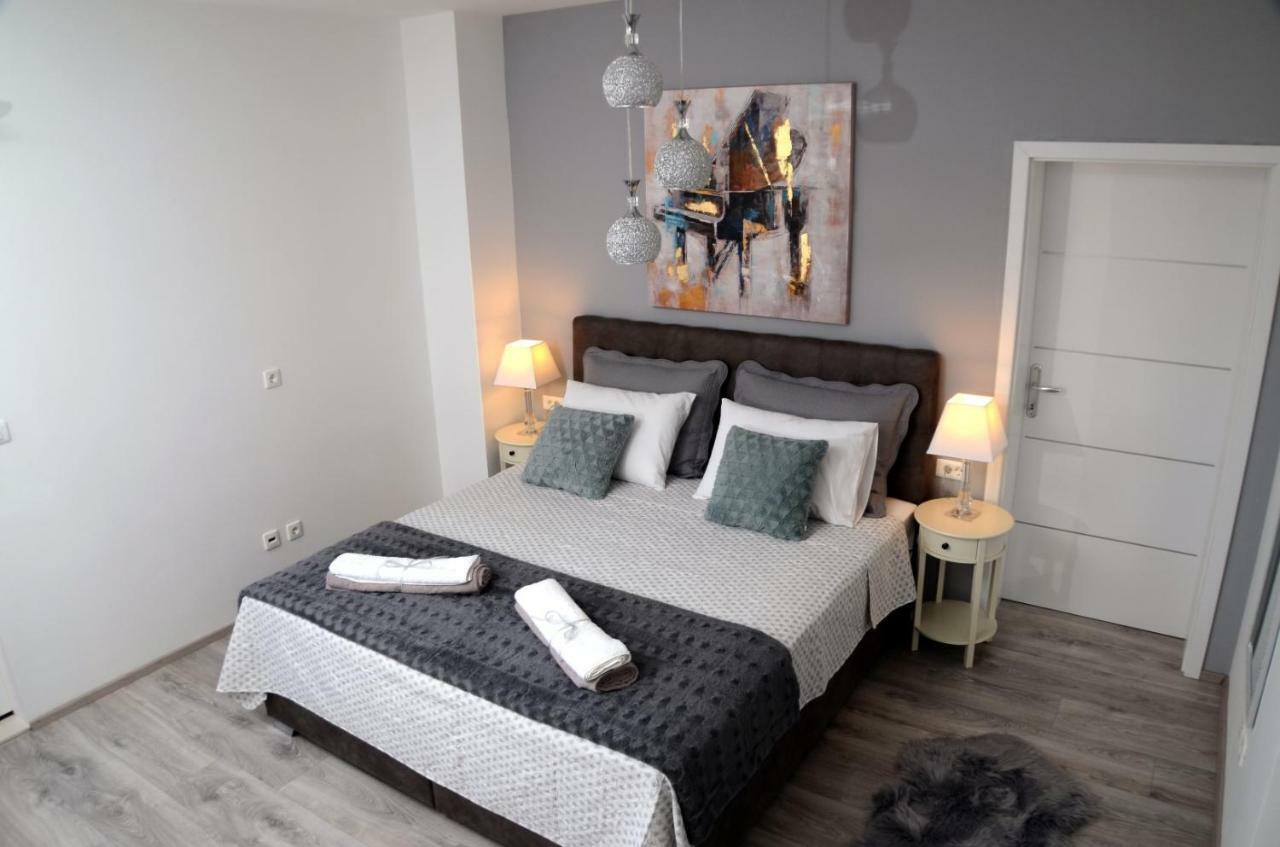 Apartments La Luna Задар Екстериор снимка